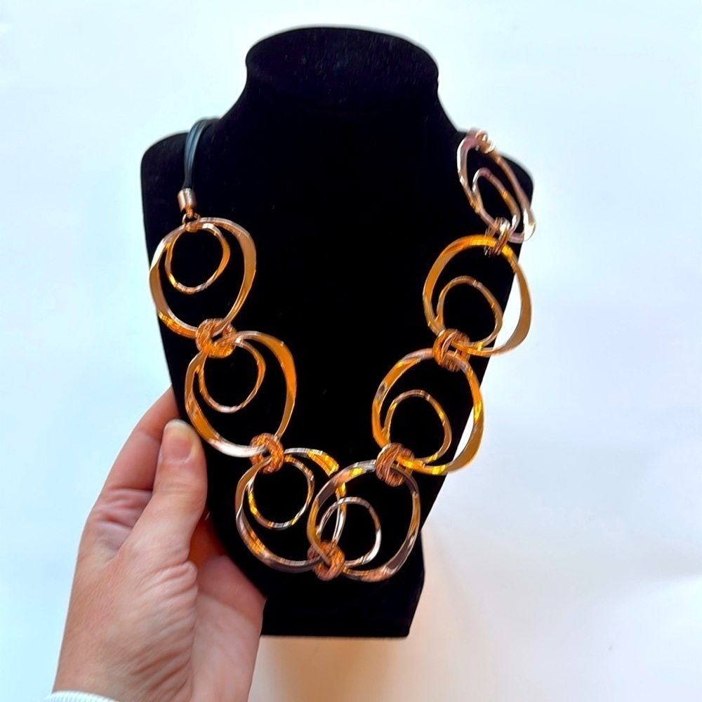 Elegant Rose Gold Tone Metal Circle Link Necklace